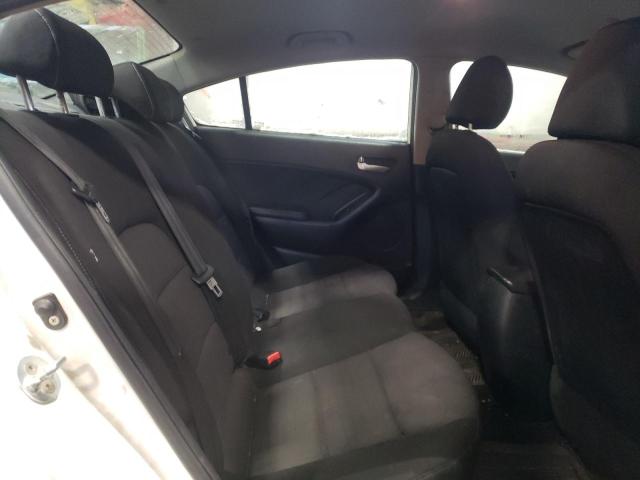 KNAFX4A63G5614583 KIA FORTE LX