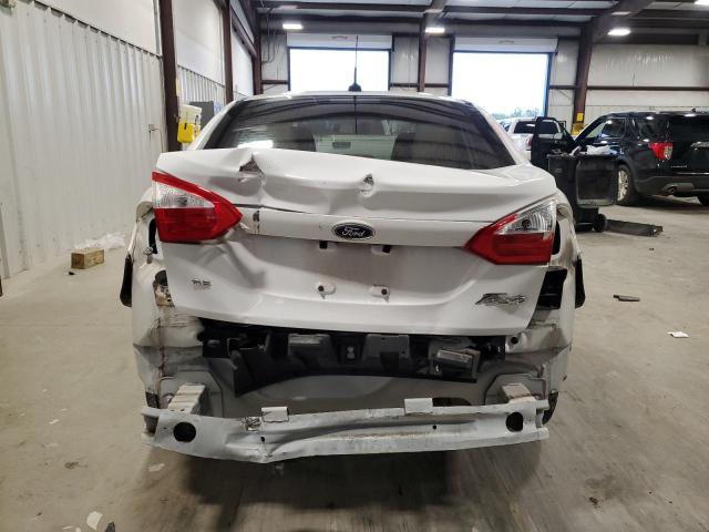  FORD FIESTA 2014 Белый