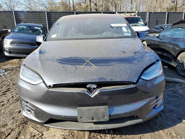 5YJXCBE22JF137844 Tesla MODEL X