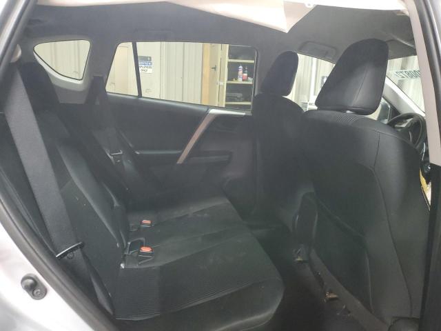 2T3BFREV6GW511234 Toyota RAV4 LE