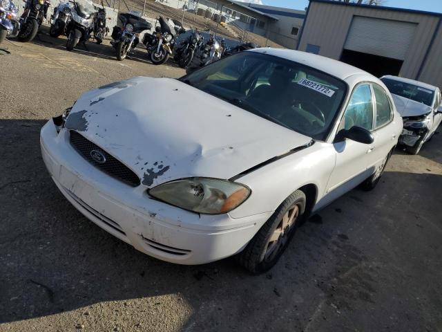 2004 Ford Taurus SE