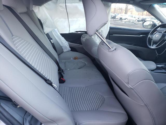 2018 TOYOTA CAMRY L/LE 4T1B11HK5JU058841