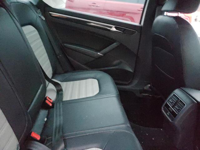 2018 VOLKSWAGEN PASSAT GT 1VWJM7A30JC051344