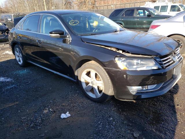 2015 VOLKSWAGEN PASSAT S - 1VWAT7A32FC092309