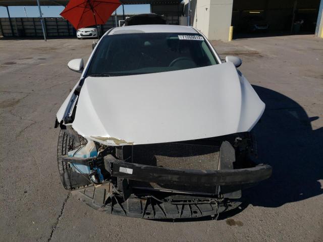 5NPD84LF4JH257040 Hyundai ELANTRA SEL