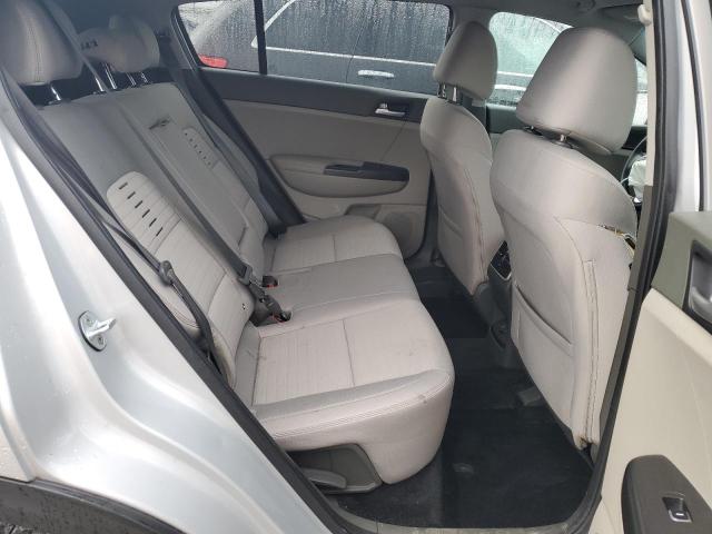 KNDPMCAC2H7172191 KIA Sportage Lx
