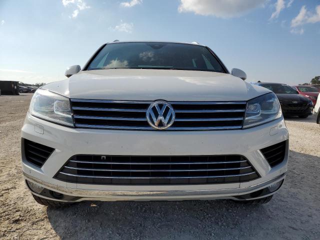 2017 VOLKSWAGEN TOUAREG WO WVGRF7BP9HD001687