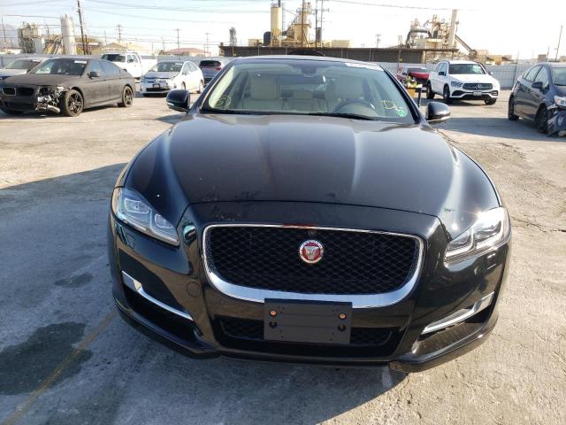 2017 JAGUAR XJ SAJWA1C77H8W04035