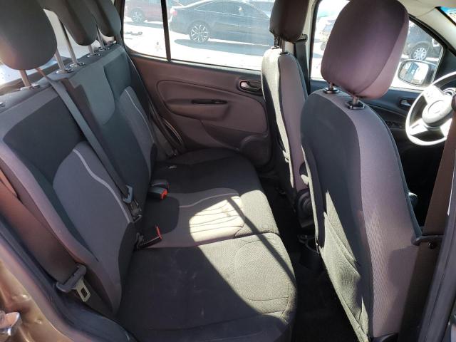 2015 FIAT 1100 9BD195569F0700613