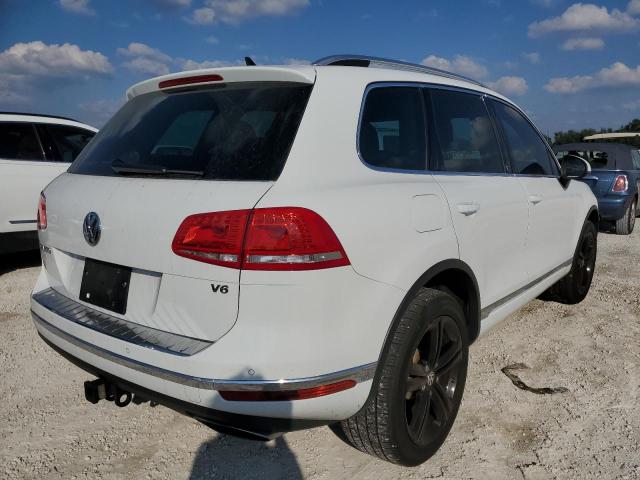 2017 VOLKSWAGEN TOUAREG WO WVGRF7BP9HD001687