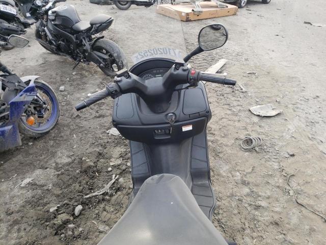 2019 SUZUKI UH200 - MLCCH41A3K1600080