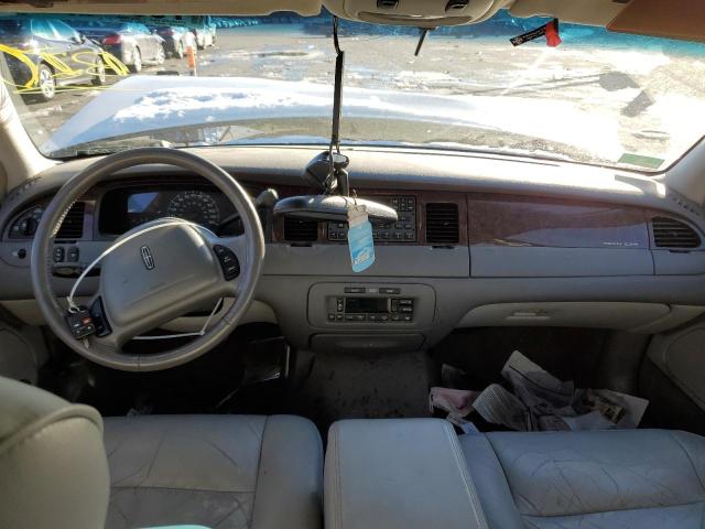 1LNHM81W62Y616794 Lincoln Town Car Executive