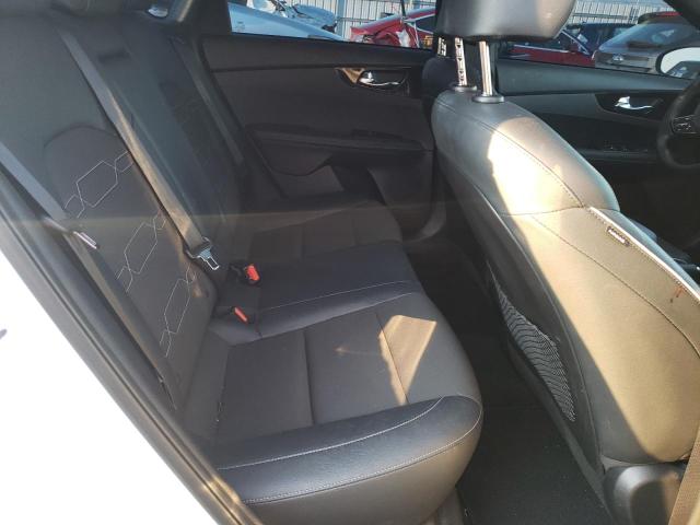 3KPF54AD6NE491015 KIA Forte Gt Line