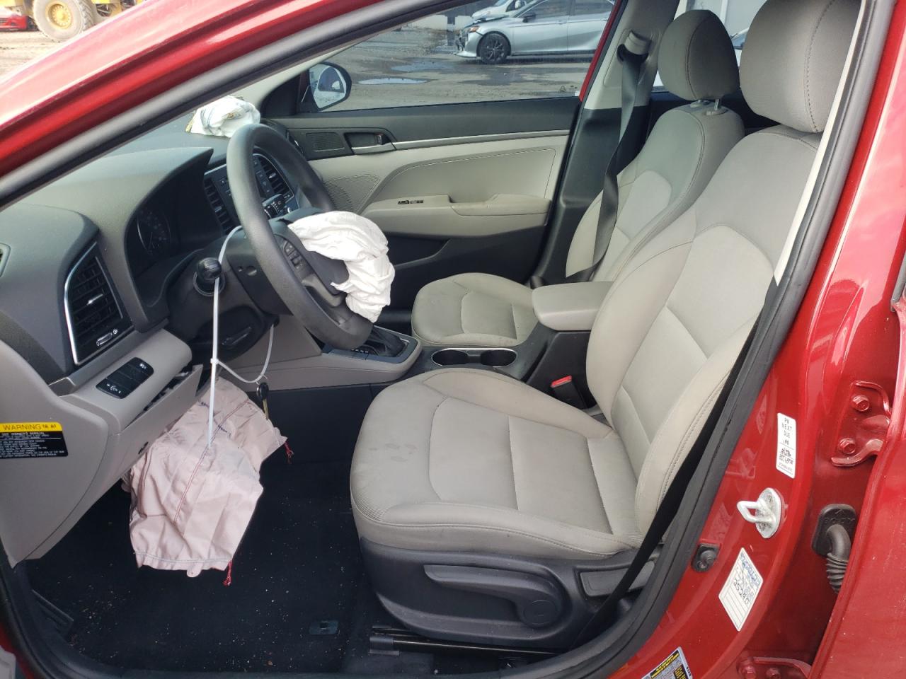 2017 Hyundai Elantra - Image 7