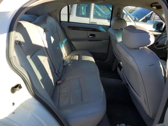 1LNHM81W62Y616794 Lincoln Town Car Executive