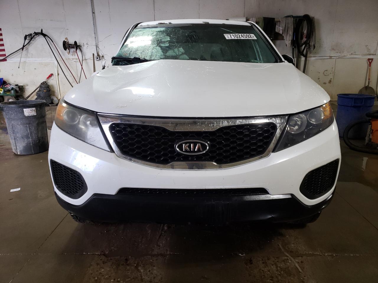 5XYKT3A19BG088164 2011 Kia Sorento Base