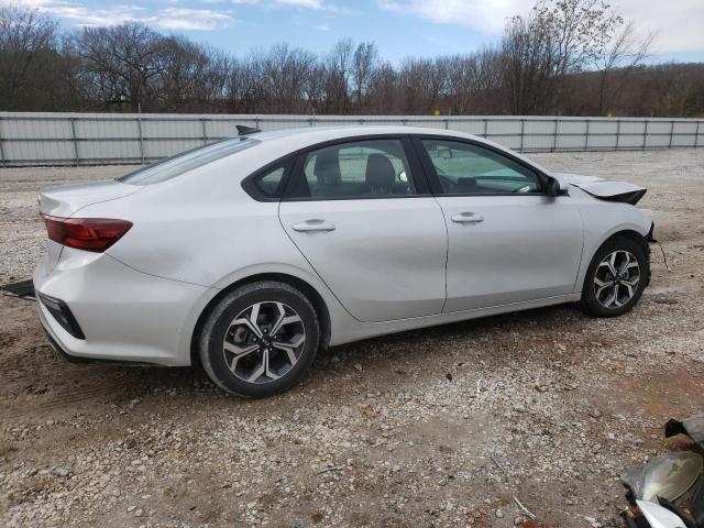 3KPF24AD1ME390827 KIA FORTE FE