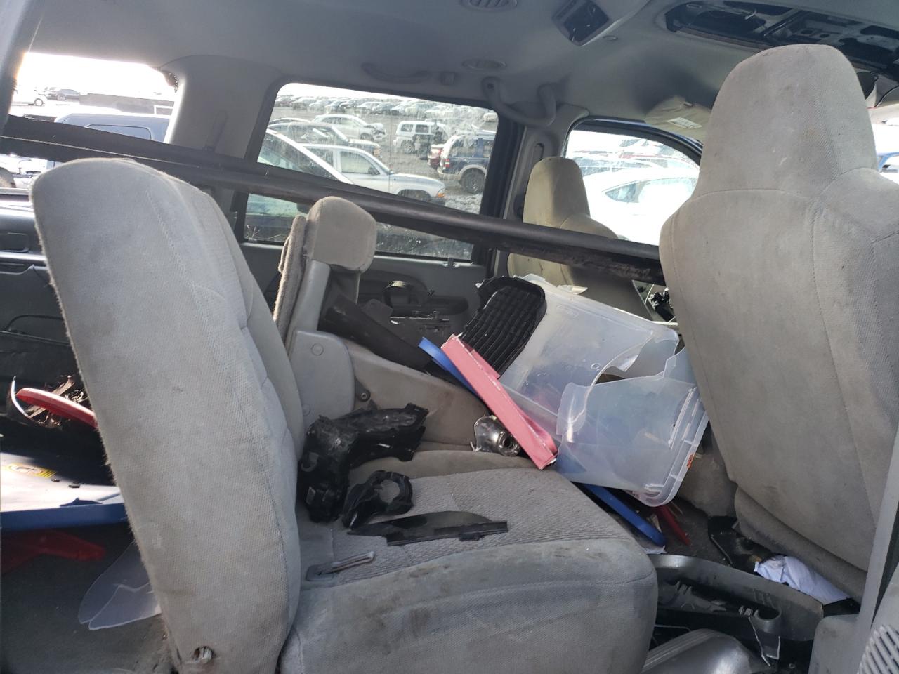 2003 Ford Excursion - Image 11