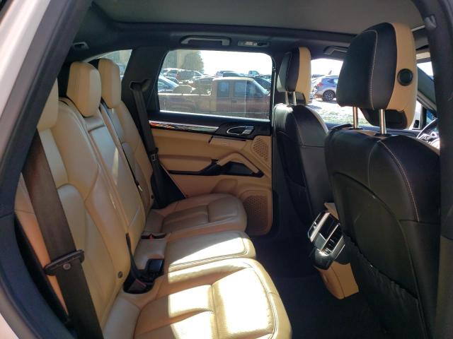 2016 PORSCHE CAYENNE SE - WP1AE2A20GLA62751