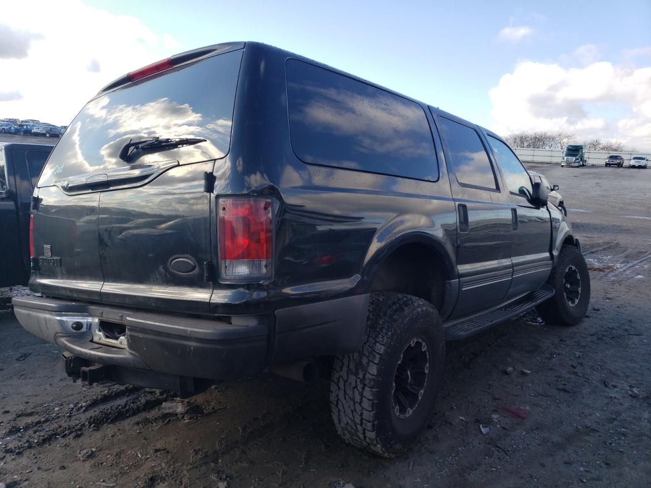 2003 Ford Excursion - Image 3