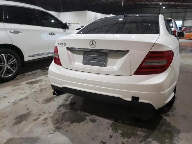 2015 MERCEDES-BENZ C 250 - WDDGJ4HB7FG376189