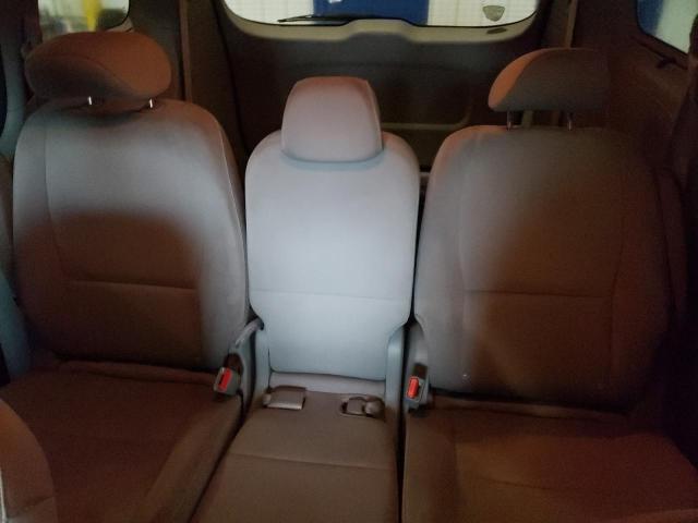 KNDMB5C12F6067492 KIA SEDONA LX