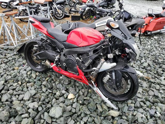 2013 SUZUKI GSX-R600 - JS1GN7FAXD2102404