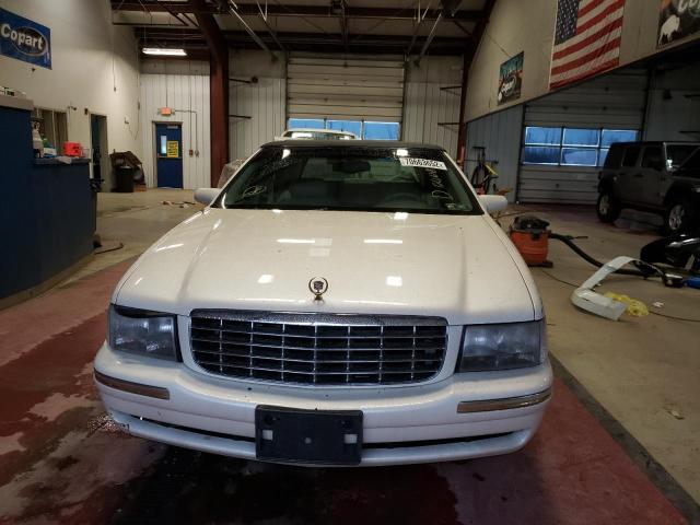 1G6KE54Y7XU703687 Cadillac Deville Delegance