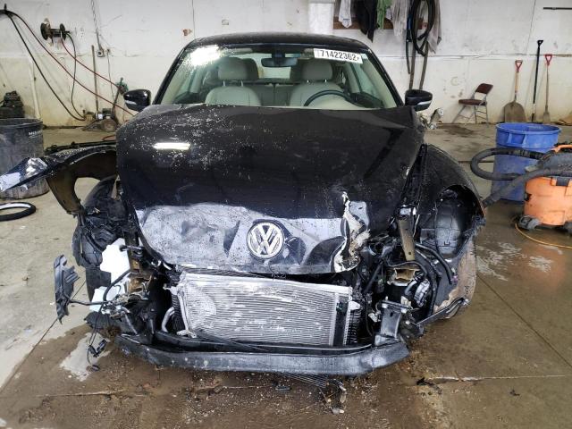 2019 VOLKSWAGEN BEETLE SE 3VWJD7AT8KM716944