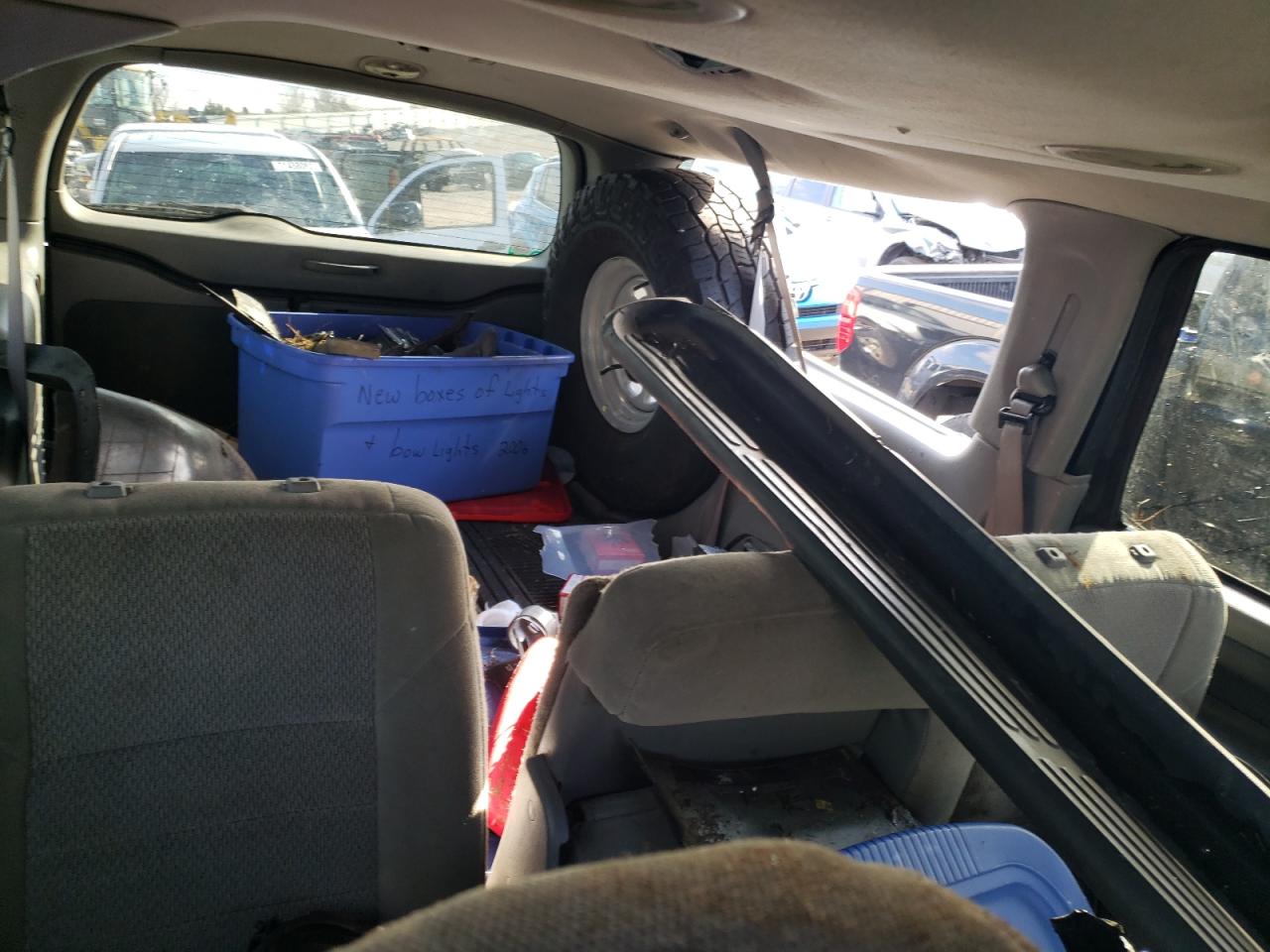 2003 Ford Excursion - Image 10