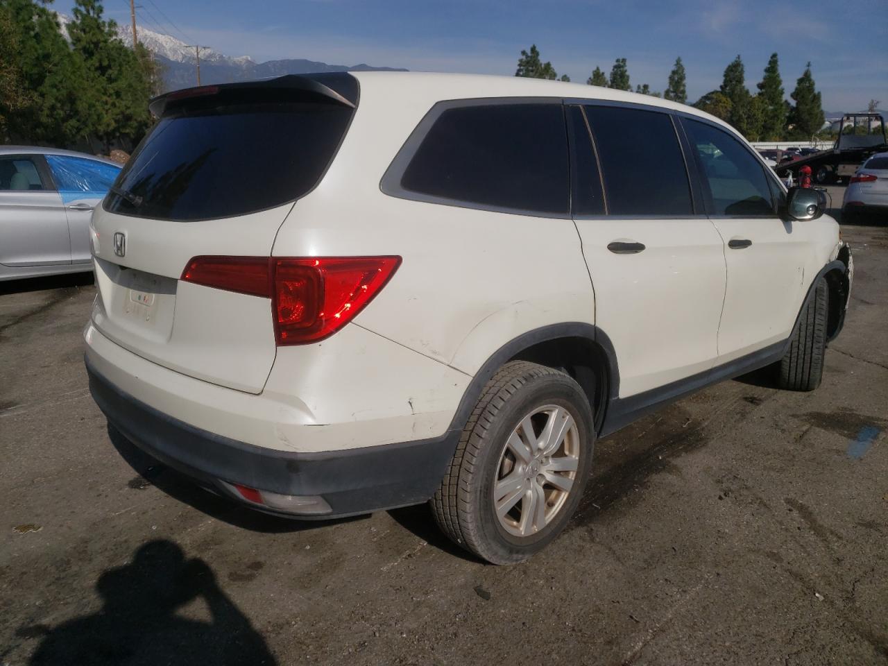 5FNYF5H15HB016977 HONDA PILOT 2017