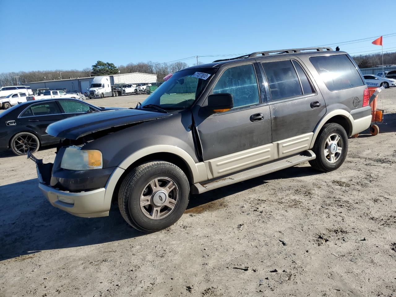 1FMFU17555LB08542 2005 Ford Expedition Eddie Bauer