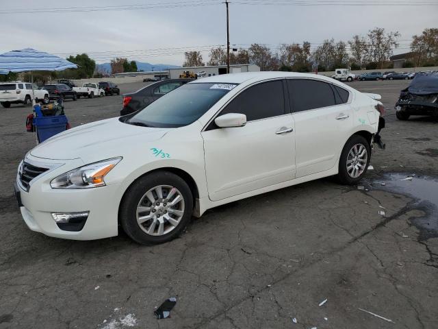 Salvage cars for sale from Copart Colton, CA: 2015 Nissan Altima 2.5