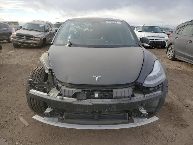 5YJ3E1EB3JF127598 Tesla MODEL 3