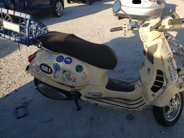 2014 VESPA GTS 300 SU ZAPM459L7E5902153