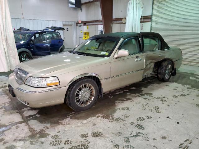 2008 Lincoln Town Car Signature Limited