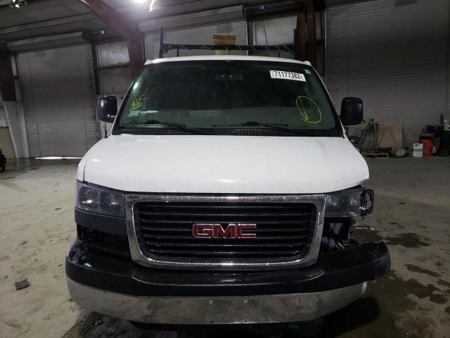 1GTW7AFFXG1902070 GMC Savana