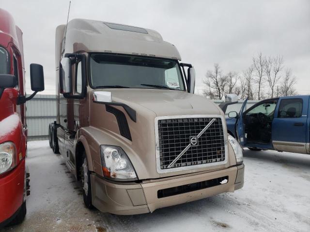 Vehiculos salvage en venta de Copart Elgin, IL: 2015 Volvo VN VNL