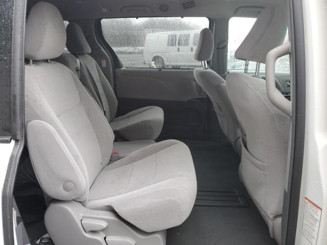 2019 TOYOTA SIENNA LE - 5TDKZ3DC4KS020403