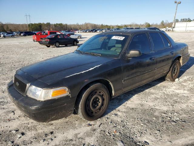 2004 Ford Crown Victoria 