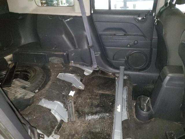 1C4NJPBA8GD583647 Jeep Patriot Sport