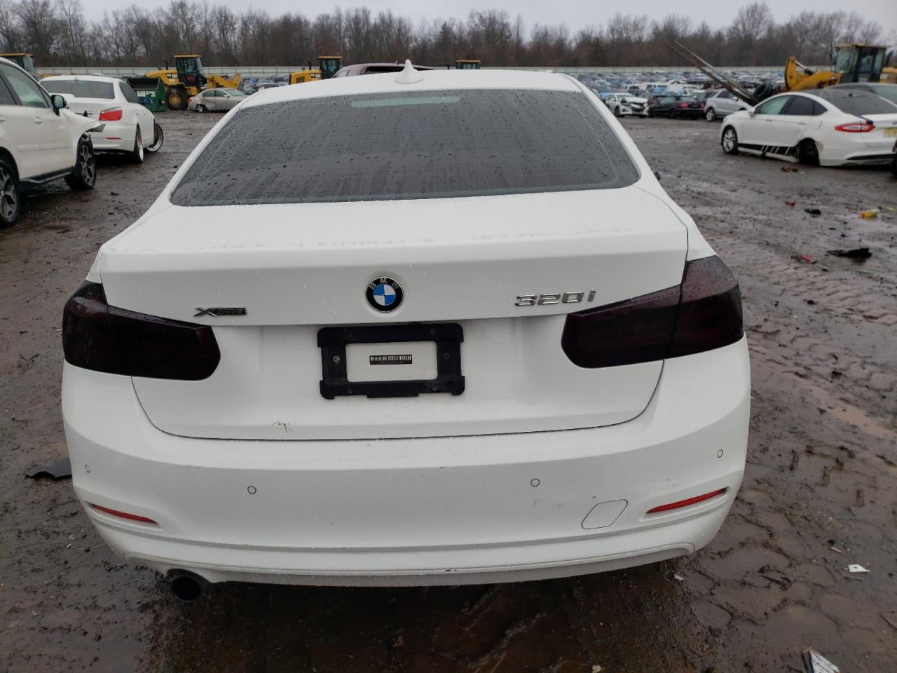 WBA8E5G59GNT94949 2016 BMW 320 Xi