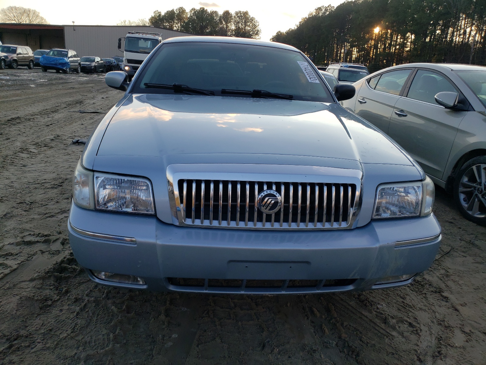 2MEHM75V09X616525 2009 Mercury Grand Marquis Ls