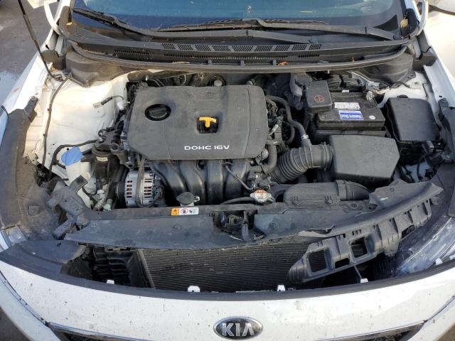 3KPFK4A78JE239215 KIA Forte