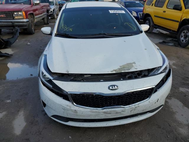 3KPFK4A78JE239215 KIA Forte