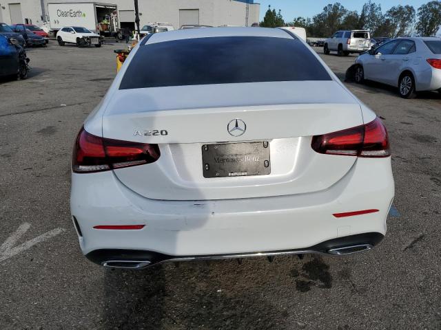 WDD3G4EB6KW032029 Mercedes-Benz A 220