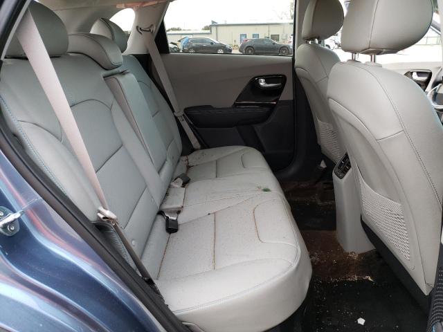 KNDCC3LC4L5395075 KIA Niro Touring