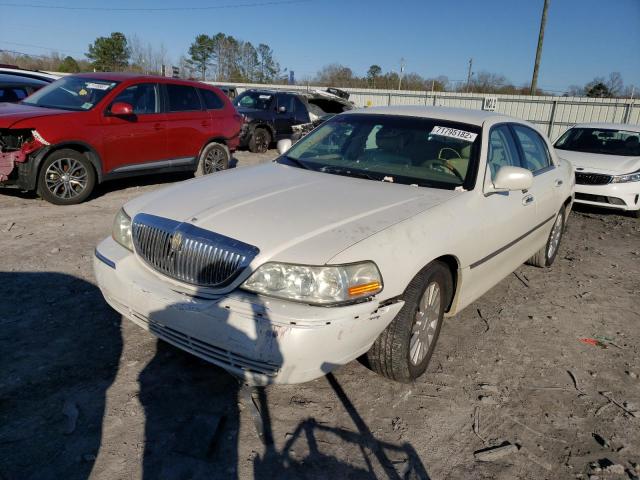 2004 Lincoln Town Car Ultimate