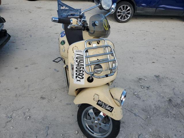 2014 VESPA GTS 300 SU ZAPM459L7E5902153