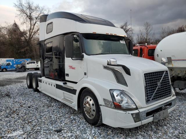 Salvage cars for sale from Copart York Haven, PA: 2014 Volvo VN VNL